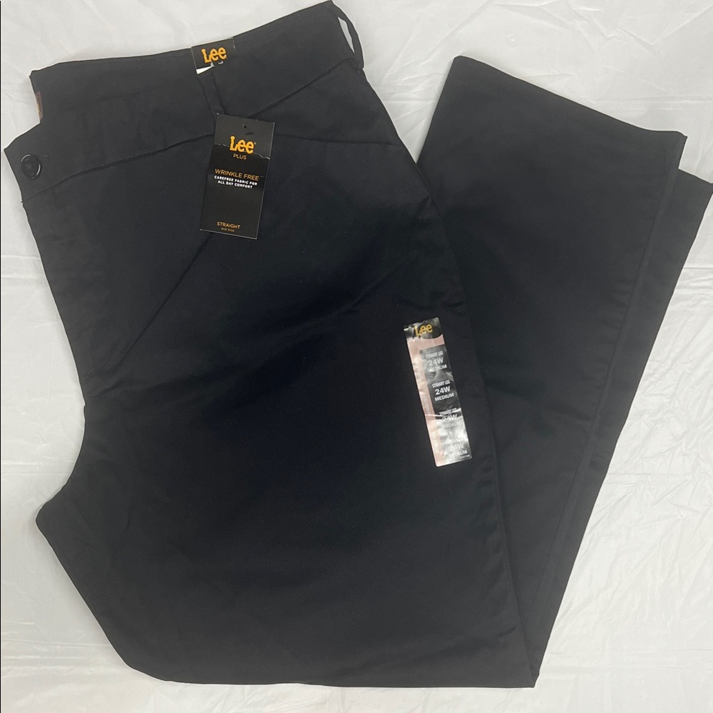 NWT Lee Plus Wrinkle Free Straight Leg Mid Rise Pants 24W Medium